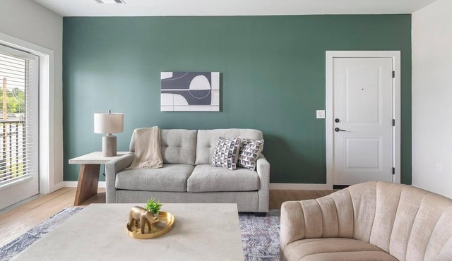 Landing | Spectacular 2BD, Gym