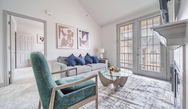 Landing | Stylish 2BD, Gym, Clubhouse