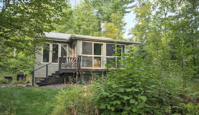 Lupine Landing | Tiny Home on the Big Lake in Cornucopia