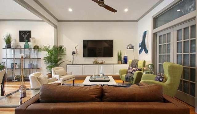 Luxe Duplex with Heated Pool Near River St in Savannah