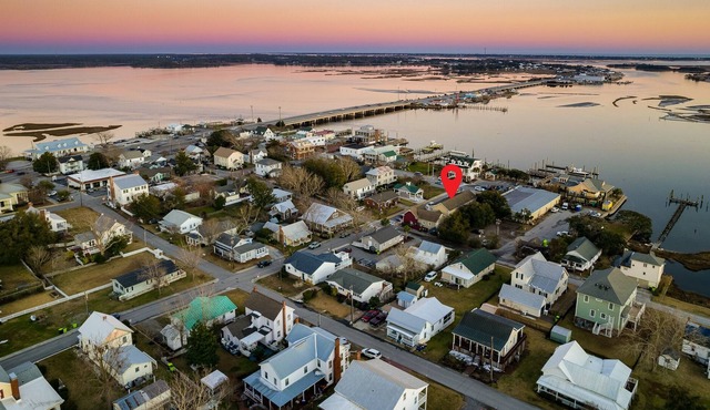 luxurious studio apartment in the heart of Swansboro’s historic waterfront #7