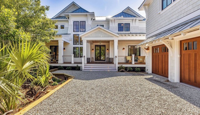 LUXURY! 6 BR Sky Watch Views 2 Min Walk to E. Beach Shoals Club - 4 day min stay