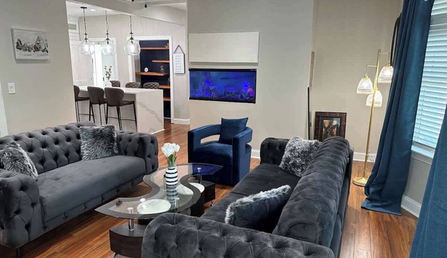 Luxury Lake Duplex Mins From downtown Gainesville in Gainesville