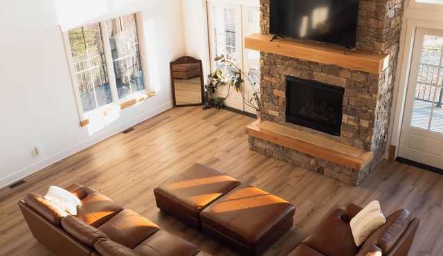 Meridian House - A Blue Ridge Mountain Escape for Memories