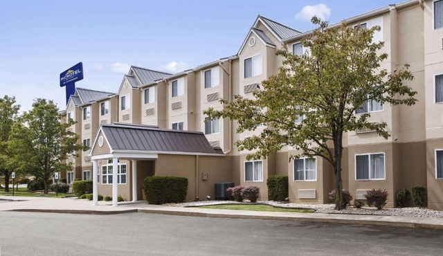 Microtel Inn By Wyndham Louisville East