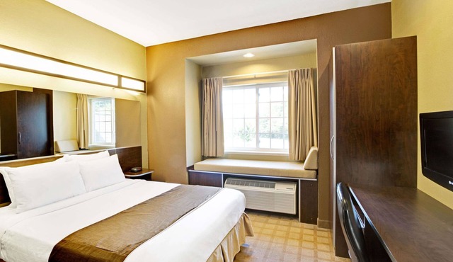 Microtel Inn & Suites by Wyndham Bryson City