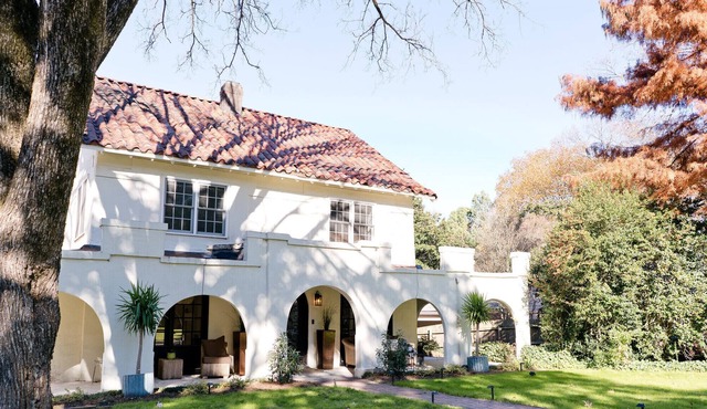 Modern Memphis mediterranean with fun for the entire family