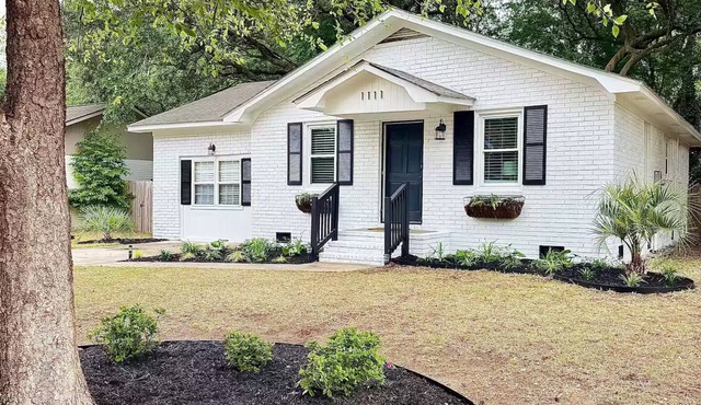 Mt Pleasant Retreat Under the Oaks