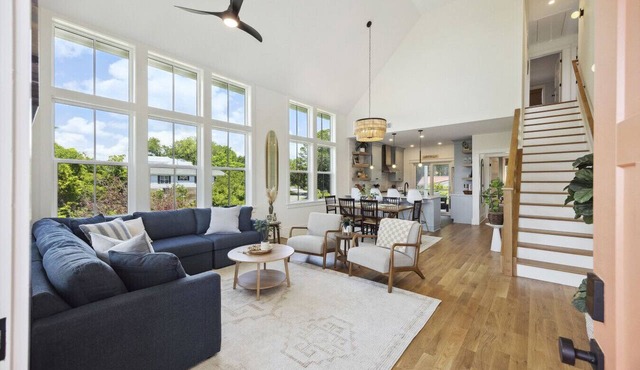 New Custom built 5 bedroom home-5 mins to Folly Beach