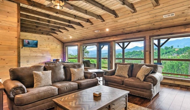 NEWLY BUILT Amazing View Chalet Perfect Location