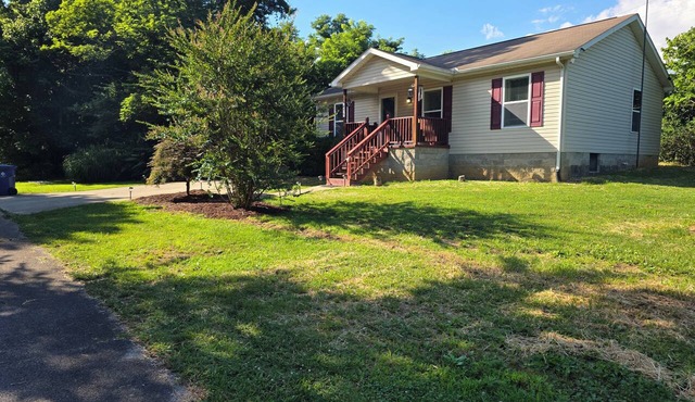 Nice 2-bedroom house with AC in charming Burnside in Burnside