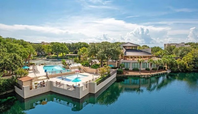 Ocean View at Island Club - 1BR