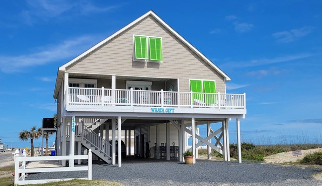OCEANFRONT 5BR/3BA w/Linens & Towels Full Kitchen 3 Ocean Decks Beach Chairs