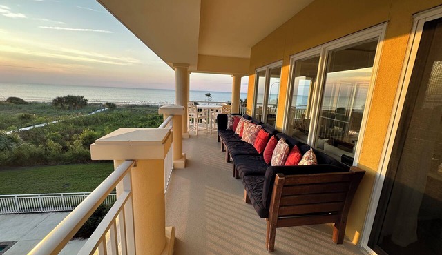OCEANFRONT! Pool & Land Trans included!