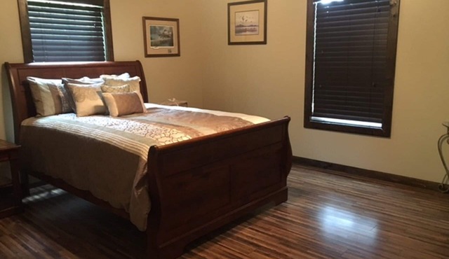 Oxford-Sardis Lake Total Privacy ~ New House on a Large Beautifully Wooded Lot in Sardis