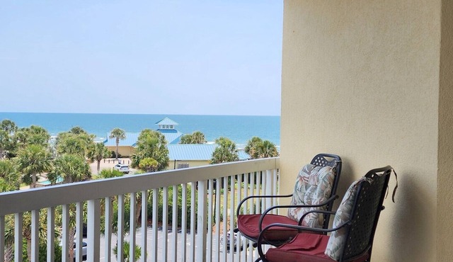 Paget 403 Features Oceanside Views of Pool & Clubhouse