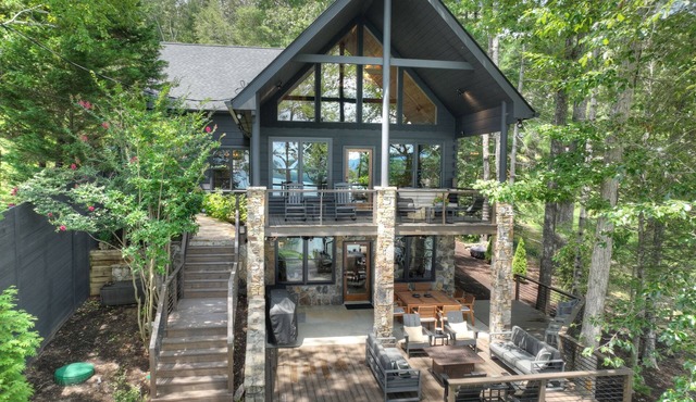 Paradise on the Lake! Make your family memories here!