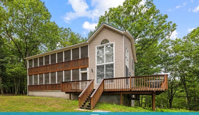 Paw Paw Mountain Lodge w River Access & Fire Pit