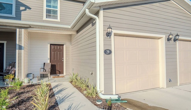 Peaceful 2BR Townhome w/WiFi + AC – Pet Friendly, Near Parks! in St. Augustine