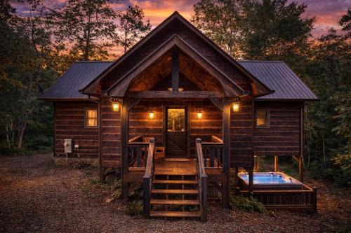 Peaceful Blue Ridge Cabin with Paved Roads