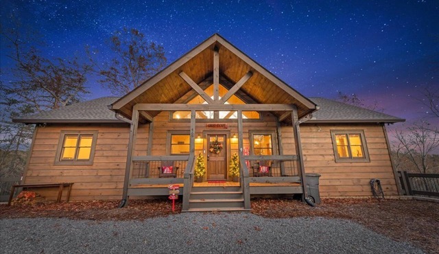 Peaceful Mountain View Cabin Hot Tub Ultimate Game Room