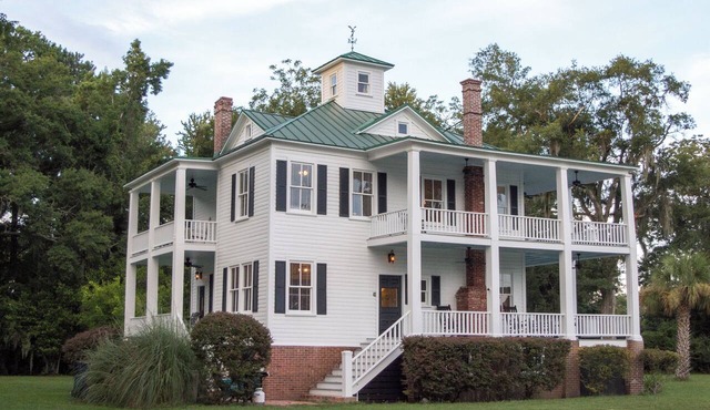 Pecan Point Plantation - Historic Beaufort Estate