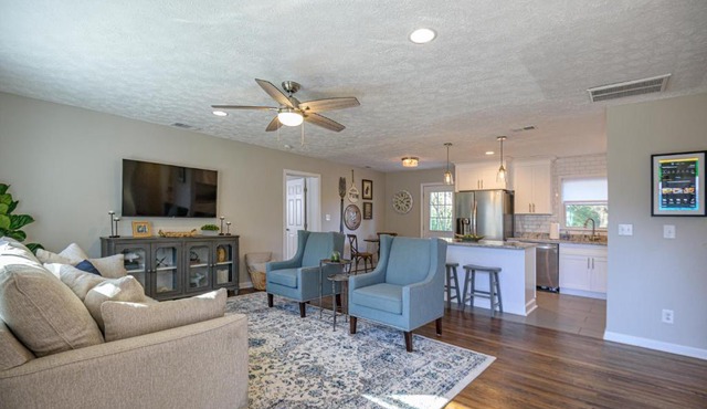 Pet-Friendly Marietta Retreat Near Town Center in Marietta