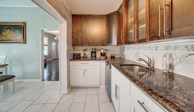 Pets Welcome! Hinton Home w/Mtn Views