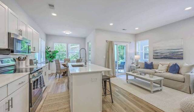Pilgrim Luxury #1. Newly Built!