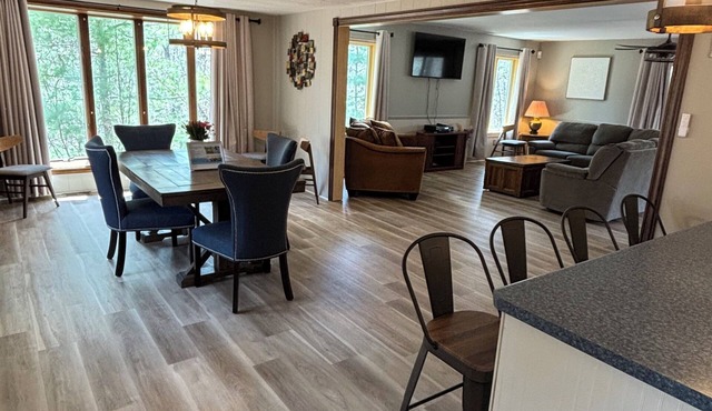 Private 2 bedroom house in Lewiston with plenty of space to relax and unwind. in Lewiston