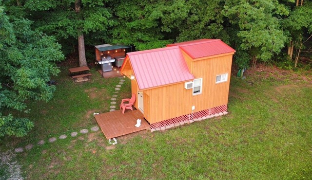 Private CABIN! Full Bath - Queen Bed - 5 STAR Clean! By Patoka Lake!