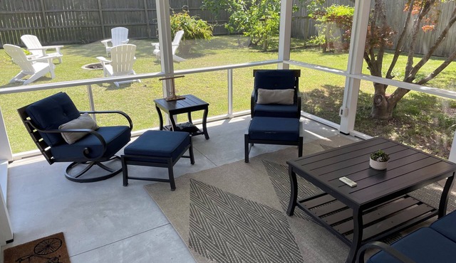 Private home in Mt. Pleasant, SC Vacation Rental 10 min drive to the beach.