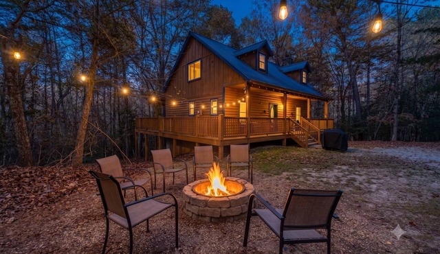 PRIVATE LOG CABIN l PET FRIENDLY | HOT TUB l SAUNA