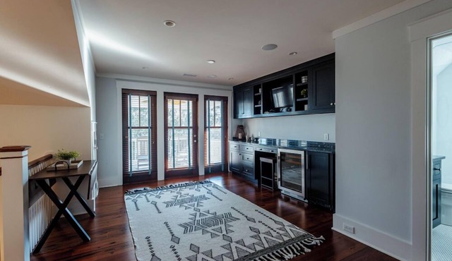 Private Pool, Game Room, Elevator, Garage!