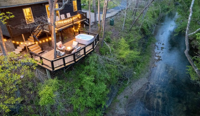 Private Riverfront Cabin | Hot Tub, Fire Pit | Blue Ridge in Rockbridge County