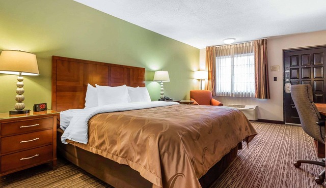 Quality Inn Perry in Forsyth