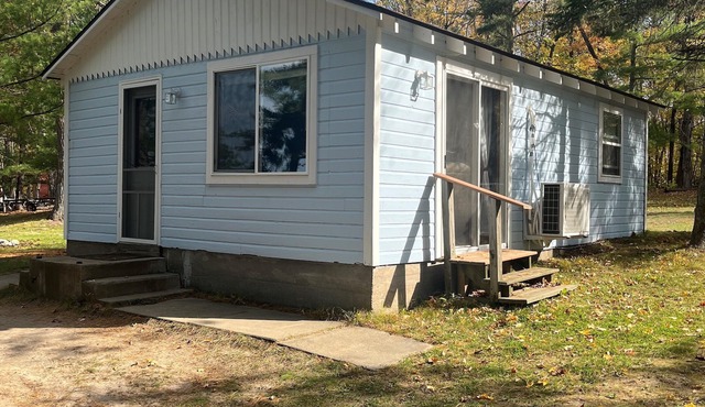 Rainbow's End Resort - Lakefront Cottages – Newly Remodeled with Private Beach in Hackensack