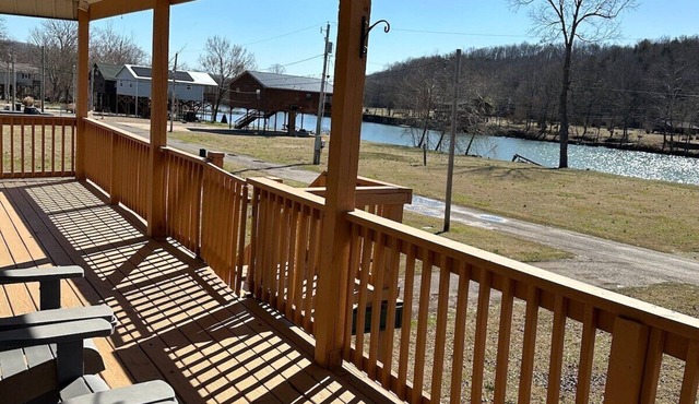 River Run- Spring River Getaway in Hardy