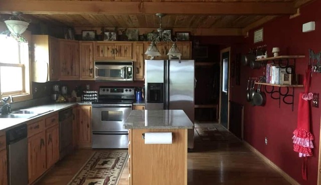 Rustic Accommodation with Breakfast near Shoshone National Forest, Wyoming in Meeteetse