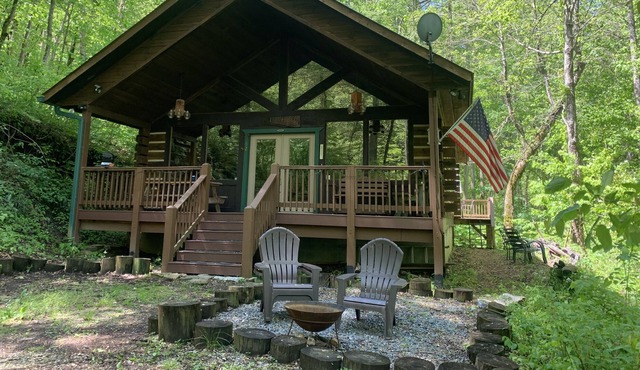 Secluded Nantahala Forest Getaway