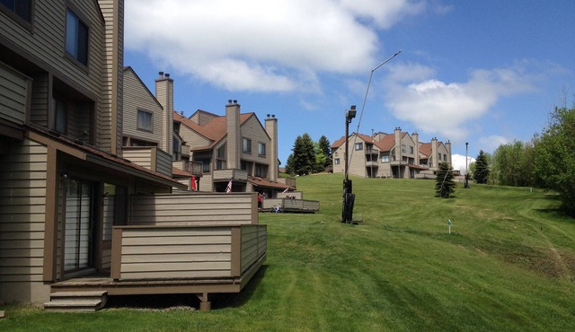See August Specials - Condominium at 7 Springs Resort - Prime Location in Champion