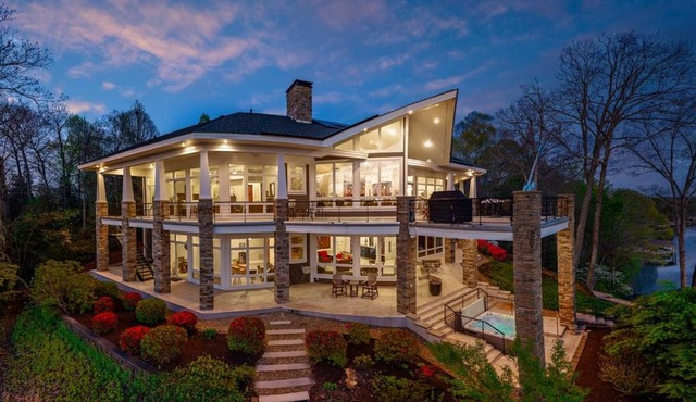 Semi-Private Island 7BR Hot Tub Dock Game Rooms