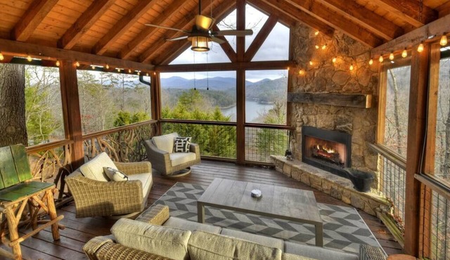 Sharin-A-Lakeview | $250 Off Your Stay!