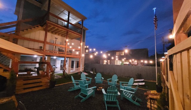Sky Loft 1- Walk to Polar Express!