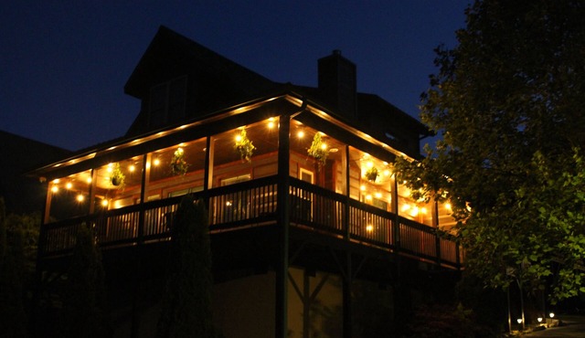 Smoky Mountain Getaway/Vast Views/Wandering Elk