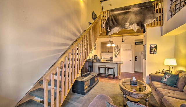 Snug Wintergreen Resort Studio: Ski In & Out! in Wintergreen Resort