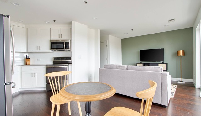 Sonder Baltimore Place | One-Bedroom Apartment w/Balcony in Atlanta