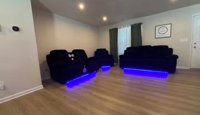 Spacious 4-bedroom house in delightful Lancaster with AC in Lancaster