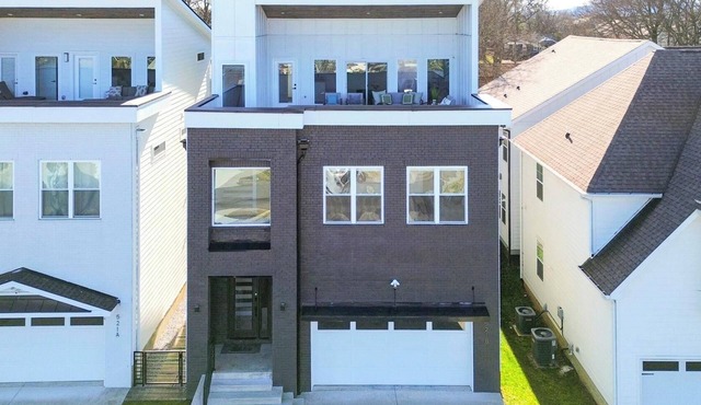 Spacious 4-bedroom house in charming Nashville