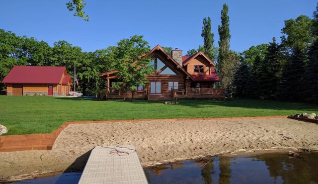 Spacious & Fun Lakefront Gem: Games - Views - Deck in Miltona